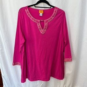 Ladies plus size tunic. Pink, excellent condition.